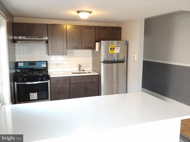 Photo - 1508 S Broad St Unit THIRD FLOOR