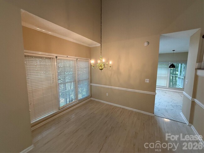 Photo - 9423 Fairmead Dr