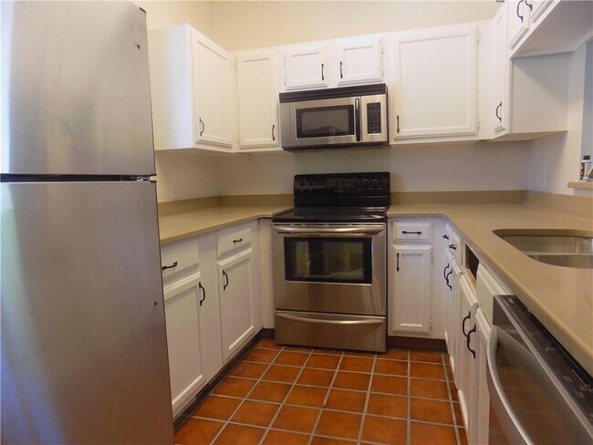 Photo - 2605 Enfield Rd Unit 103