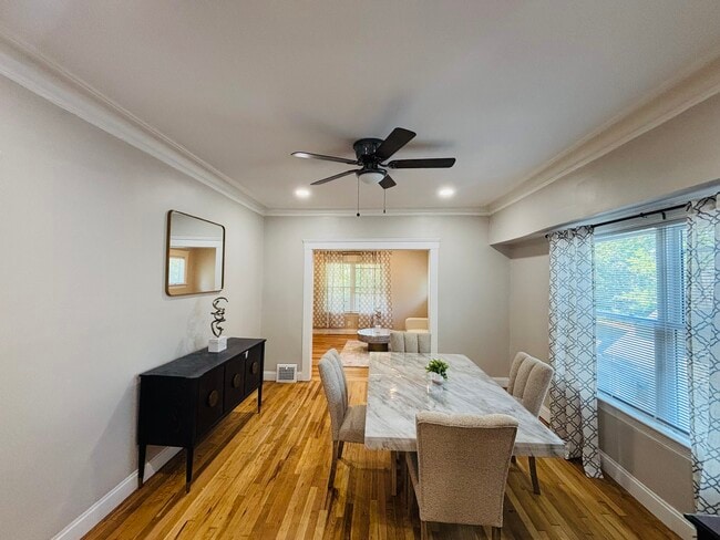 Photo - 3464 E 149th St Unit Up