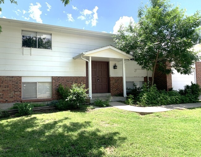 Building Photo - 16366 W 13th Pl Rental
