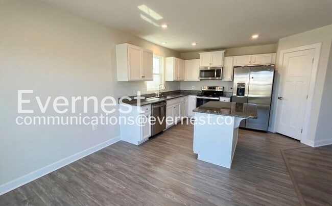 Photo - 18393 Signature Wy