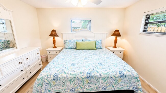 Photo - 1526 Georgetowne Ln