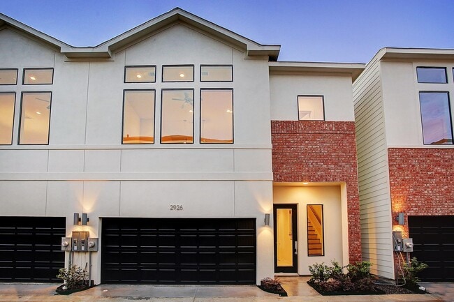 Medical Center Condo - 2926 Alice St Unit Alice Park