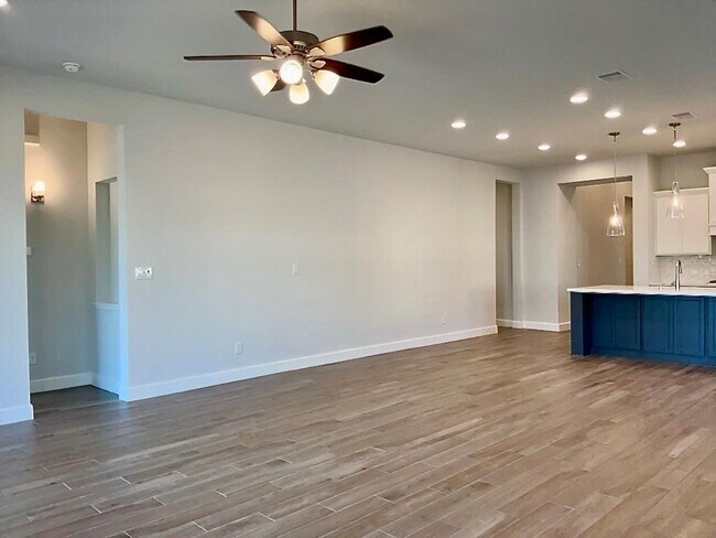 Photo - 1636 Laverne Mitchell st