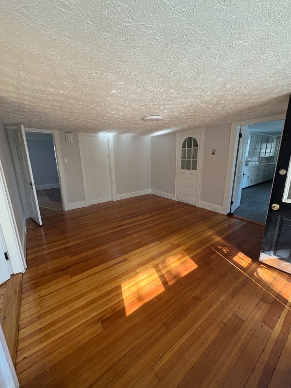 Photo - 891 Mammoth Rd Unidad A