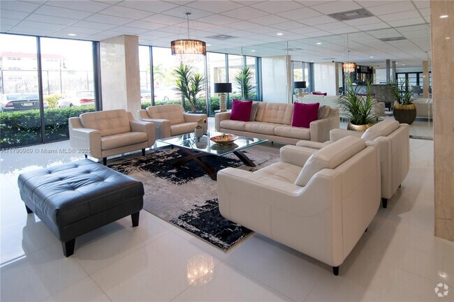 Building Photo - 2017 S Ocean Dr Unit 205 Rental