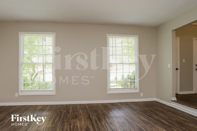 Photo - 1083 Forest Heights Rd