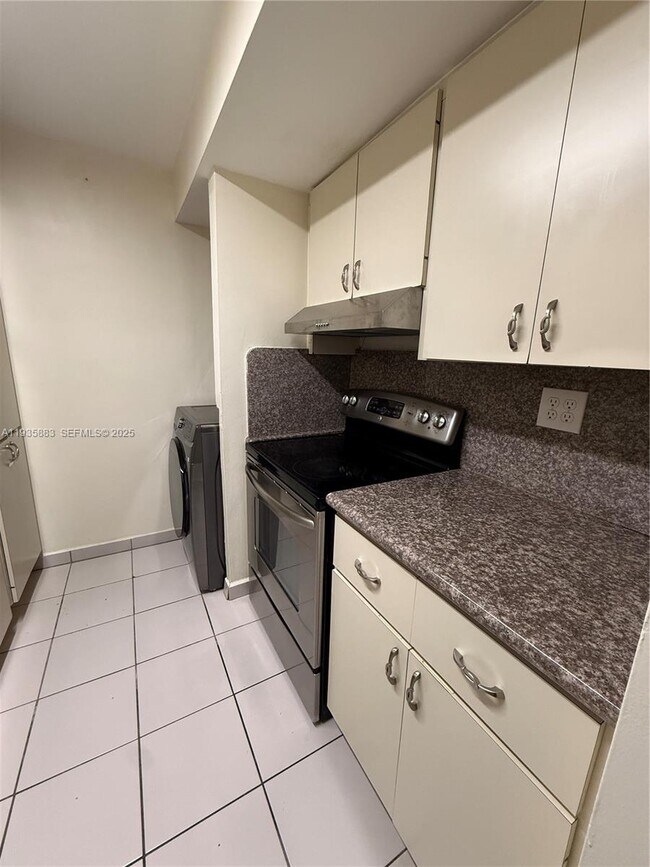 Photo - 5033 NW 7th St Unit 408