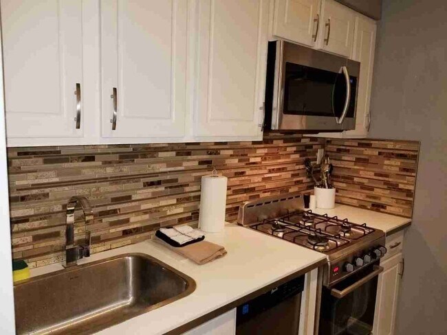 Photo - 1251 Penn St NE Unit 1