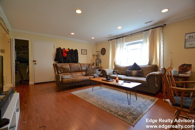 Photo - 136 Newton St Unit 3