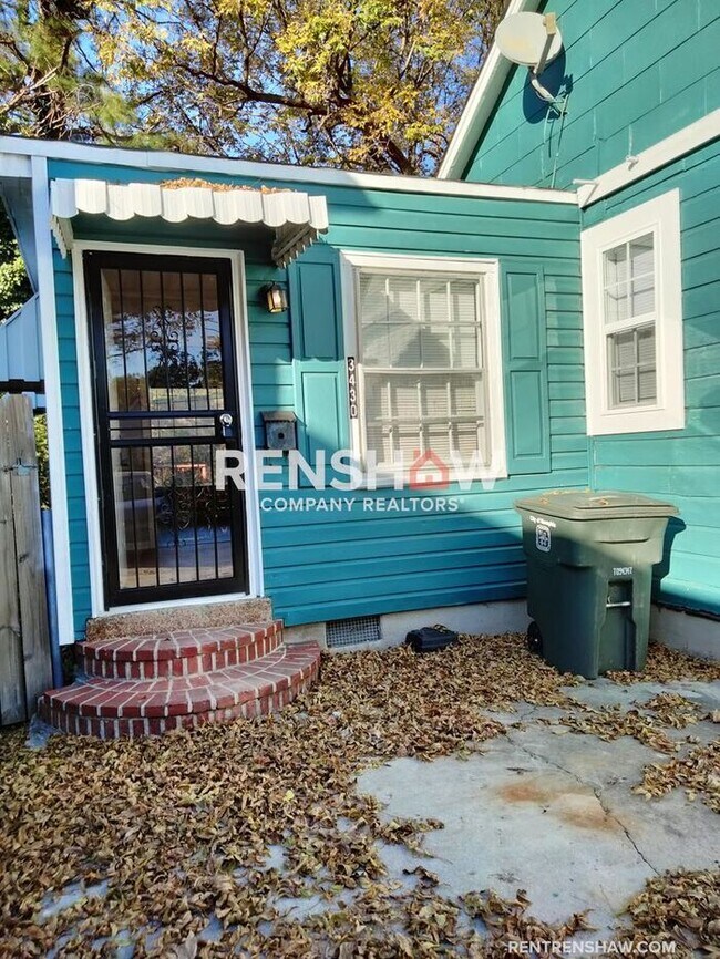 Photo - NOW AVAILABLE - Highland Park DUPLEX Unit ...