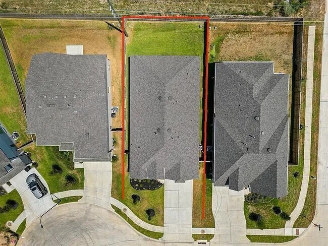 Photo - 6142 Thief River Fls Dr