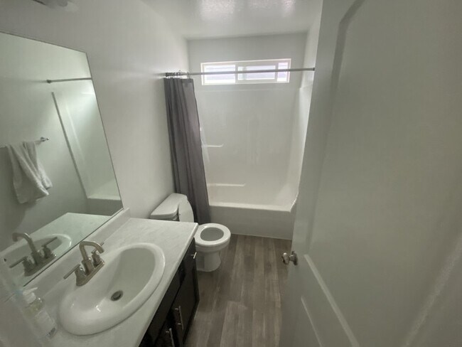 Photo - 279 W 660 N