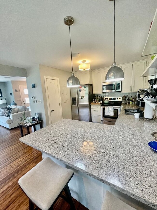 10 Oak Forest Dr