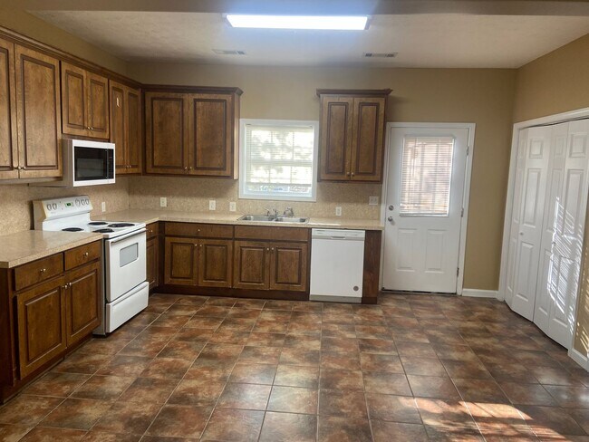 Photo - 812 20th St Unidad 812 20th Street A