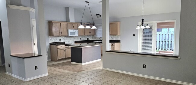 Photo - 6701 Riding Wind Dr