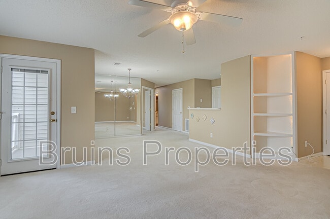 Photo - 6113 Hedgecock Cir