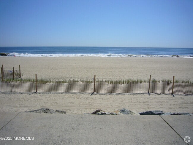 Building Photo - 1201 Ocean Ave Unit 82 Rental