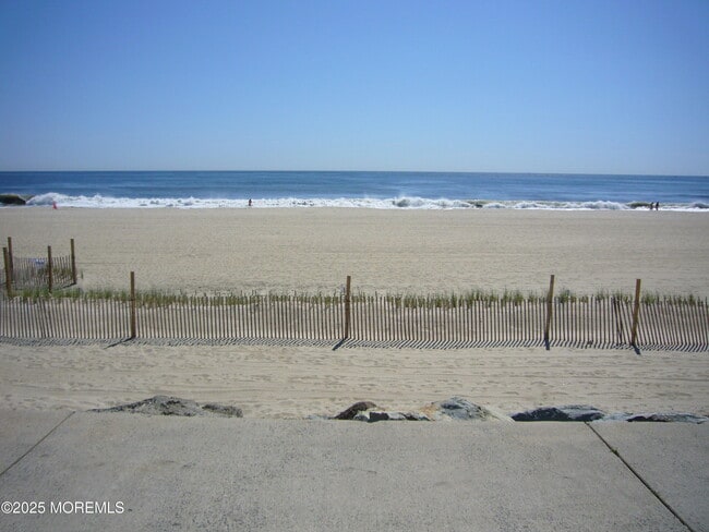 Building Photo - 1201 Ocean Ave Unit 82 Rental