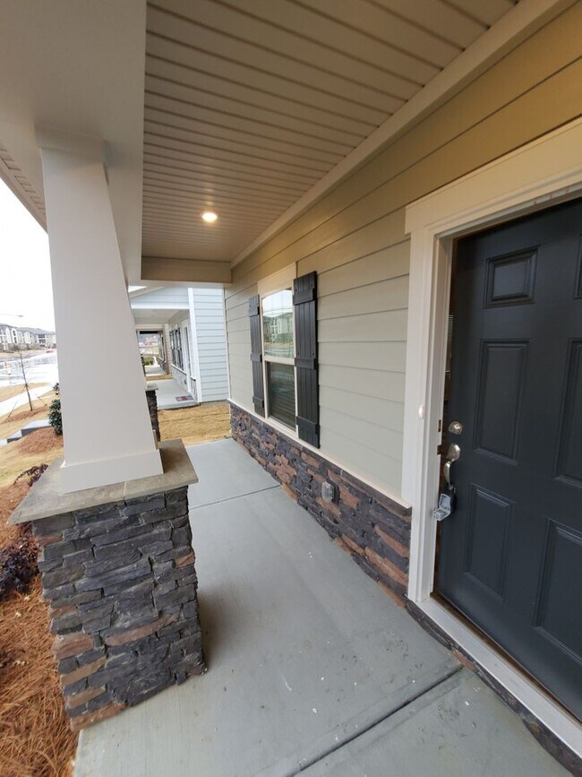 Photo - Beautiful Home in Huntersville