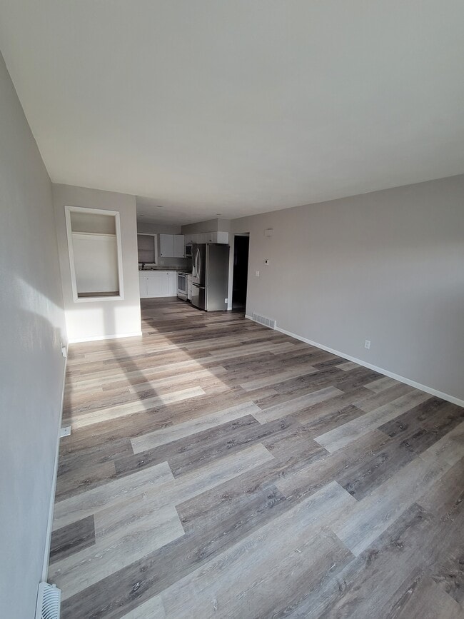 Photo - 2239 N Huron Dr