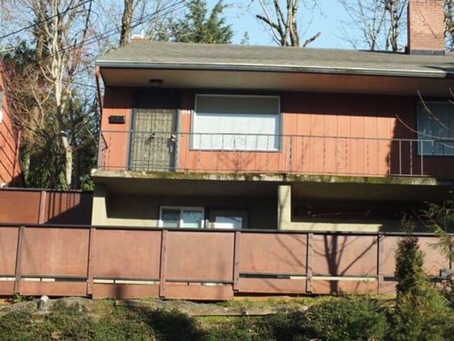 Building Photo - 850 NE 67th Ave Unit 862B