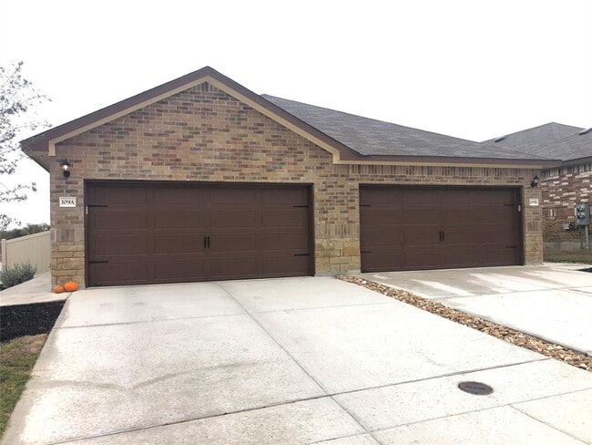 Photo - 109 Samuel Dr Townhome
