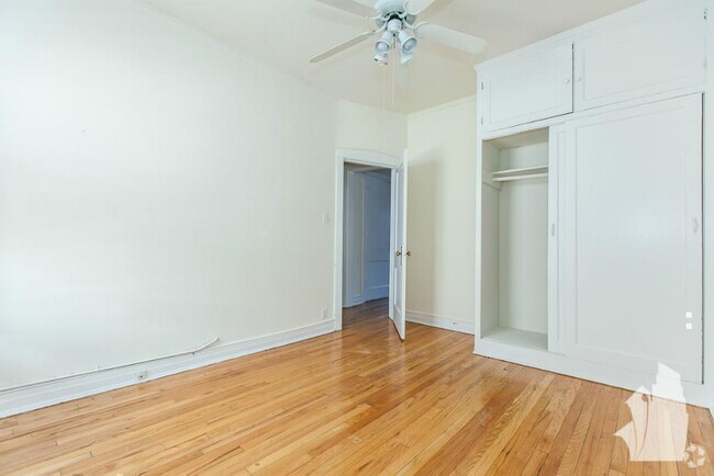 Building Photo - 1 bedroom in Chicago IL 60613 Unit N3 Rental