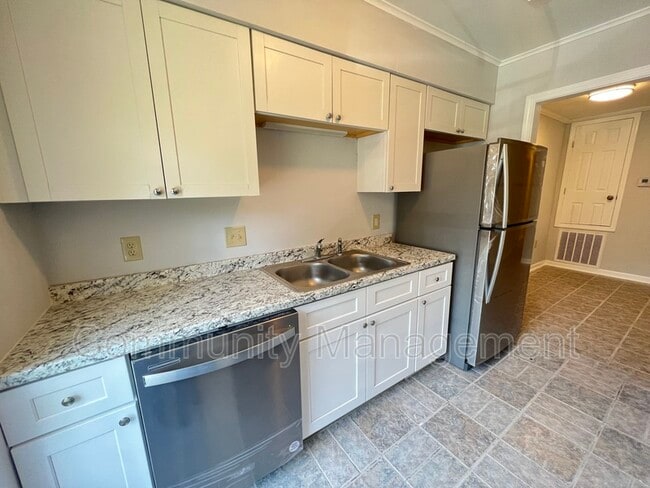Building Photo - 7123 Meadow Park Ave Rental