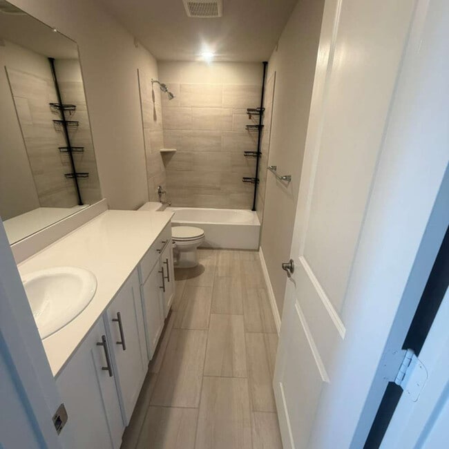 Photo - 2208 Palomino Ln