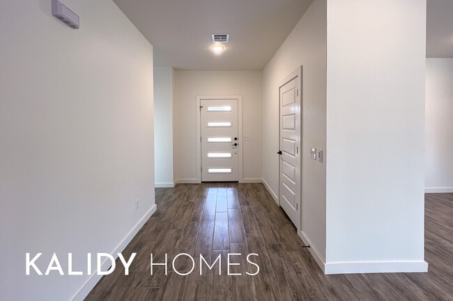 Photo - 12800 NW 6th St