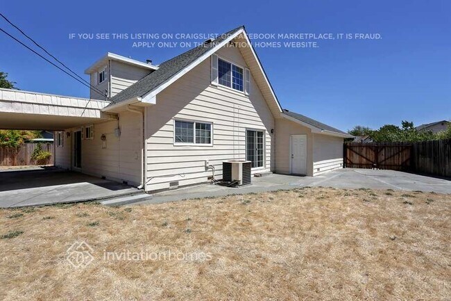 Photo - 522 San Remo Ct