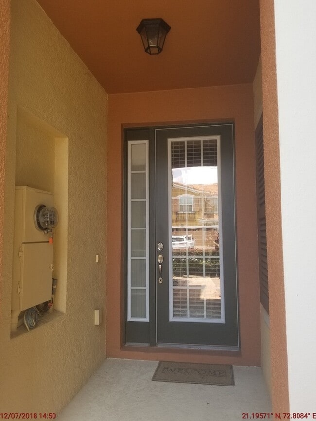 Photo - Beautiful 3 bedrooms 2.5 baths townhouse w...