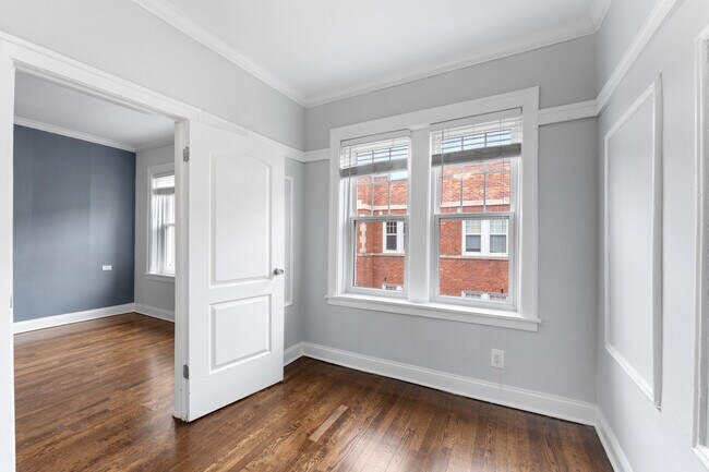 Photo - 6112 N Winthrop Ave Unit 3E