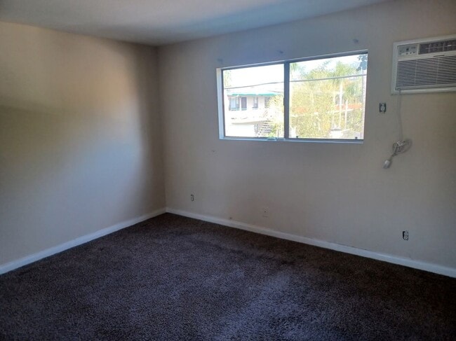 Photo - 1920 Peyton Ave Unit 203