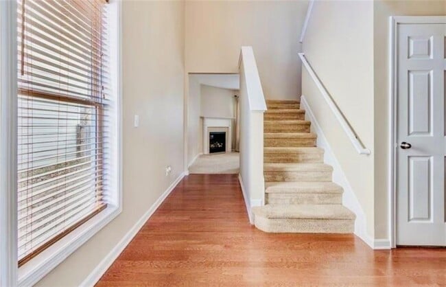 Photo - 5430 Crestwick Wy