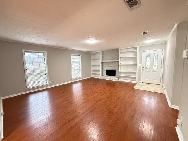 Photo - 576 Shady Grove Dr