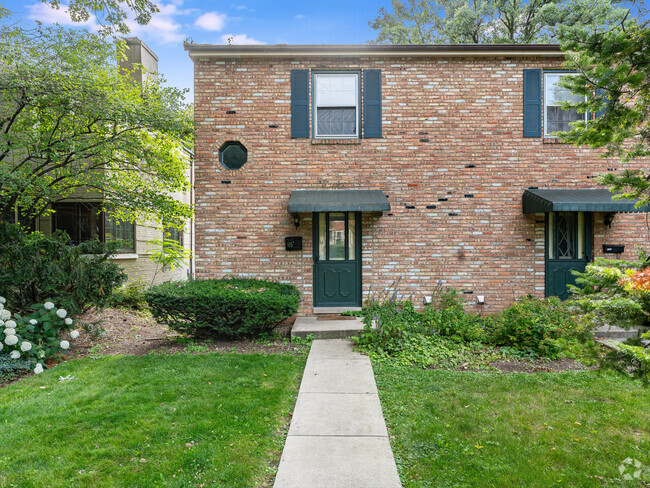 Building Photo - 115 S Brainard St Rental