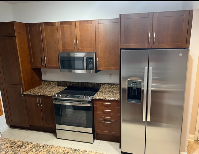 Building Photo - 350 N Federal Hwy Unit 804