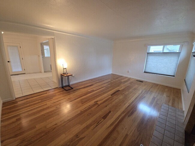 Photo - Elegant home with classic charm