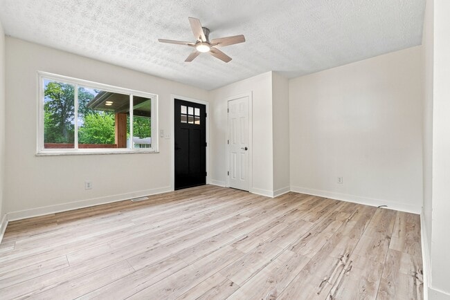 Photo - 3660 N Sadlier Dr