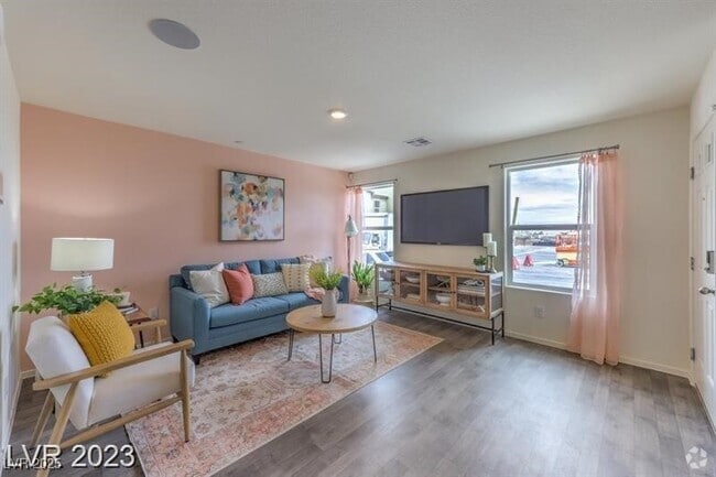 Building Photo - 9114 Hitmaker St Rental