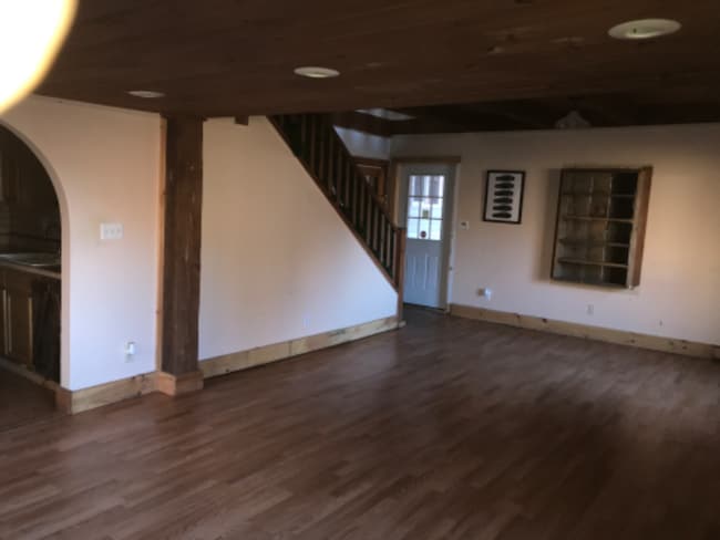 Photo - 10032 Hwy 421 S