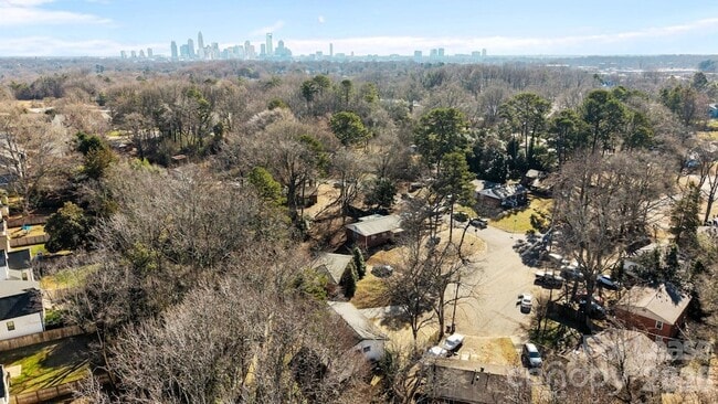 Photo - 801 Davenport St