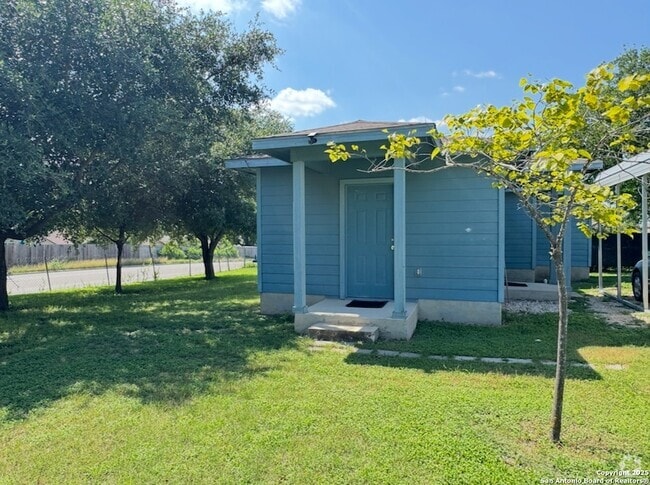 Building Photo - 14424 Higgins Rd Rental