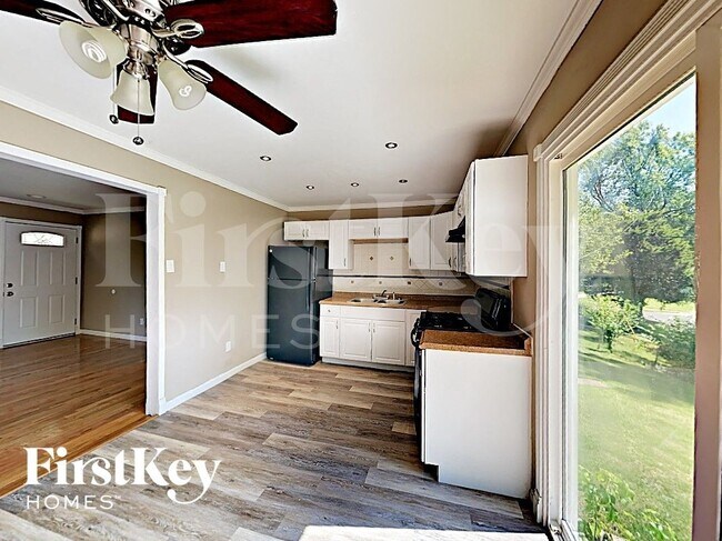 Photo - 1365 Carmona Dr