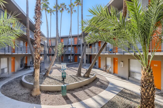 Photo - Omnia on Thomas