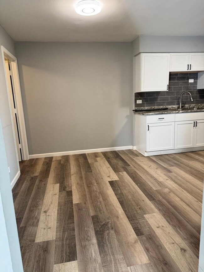 Photo - 1742 Amherst Cir