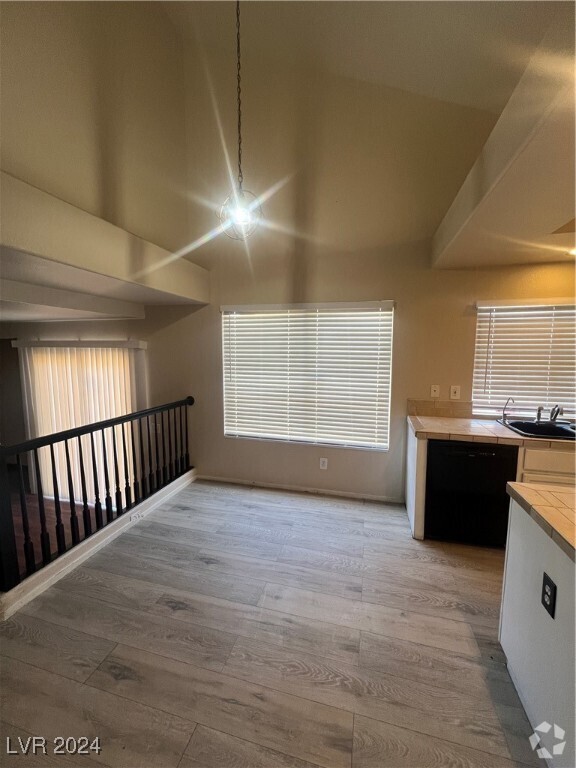Building Photo - 9804 Silver Chaps Ct Rental